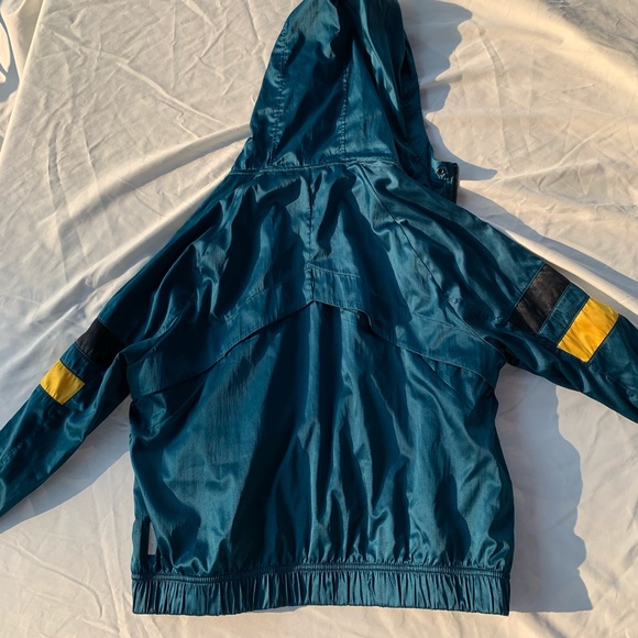 Retro Zip Up Hoodie - Picture 3 of 4